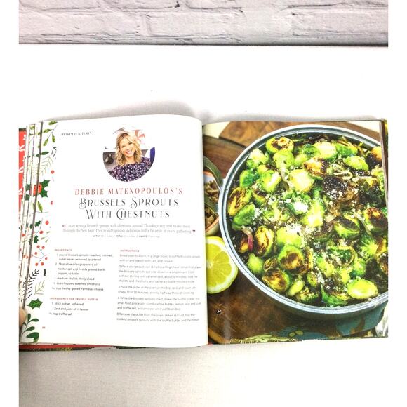 Hallmark Channel Countdown to Christmas Have A Very Merry Movie Holiday - Picture 11 of 12